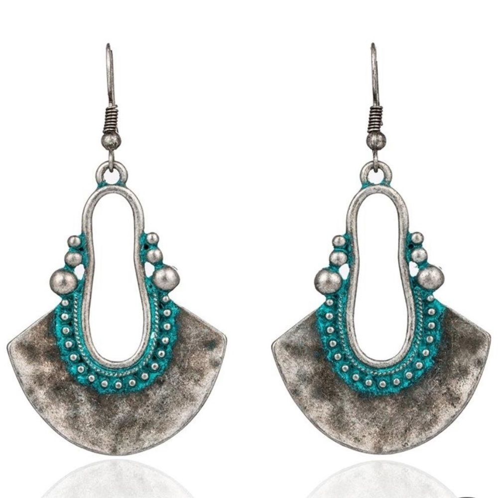 Bohemian Fan-Shaped Rustic Weathered Drop Earrings